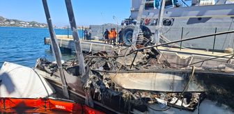 Bodrum'da yangında batan 7 motoryatın enkazı denizden çıkarılıyor
