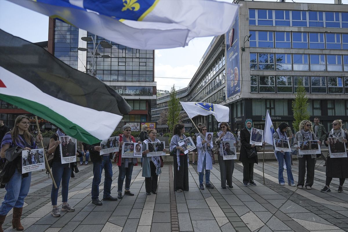 Bosna Hersek'te İsrail'in esir aldığı Filistinlilerin serbest bırakılması için gösteri düzenlendi