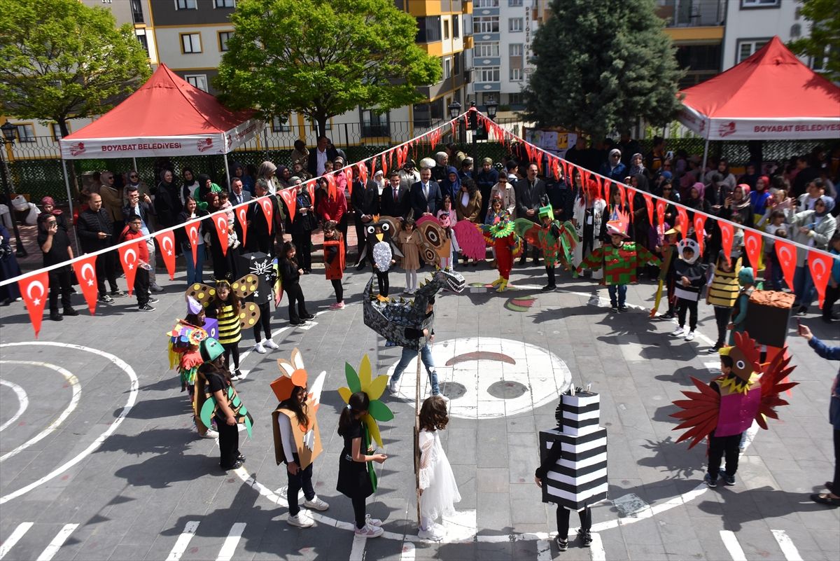 Boyabat'ta Çocuk Bilim Şenliği düzenlendi