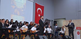 Bulanık'ta 'Anadolu İzleri Halk Konseri' düzenlendi