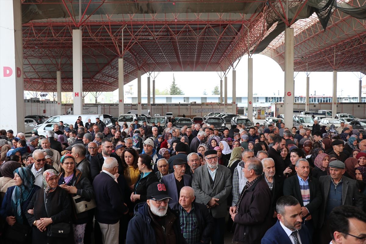 Burdur'da hacı adayları kutsal topraklara uğurlandı