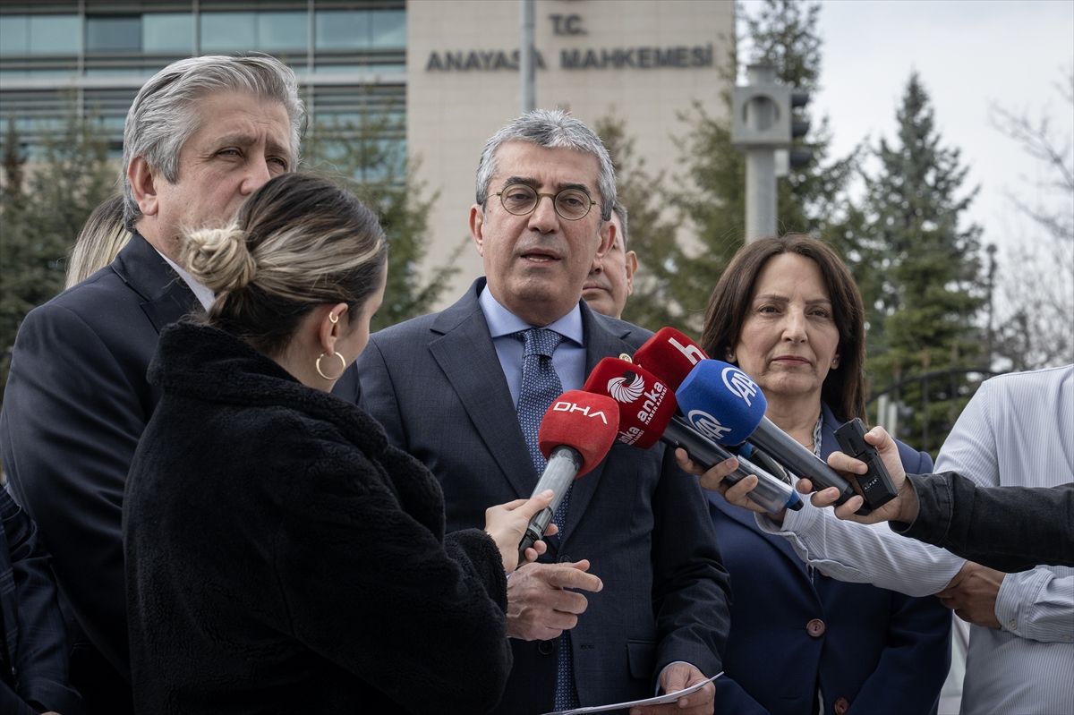 CHP'den AYM'ye başvuru