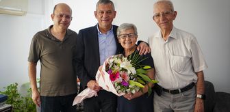 CHP Genel Başkanı Özel, Anneler Günü dolayısıyla Manisa'da ziyaretlerde bulundu