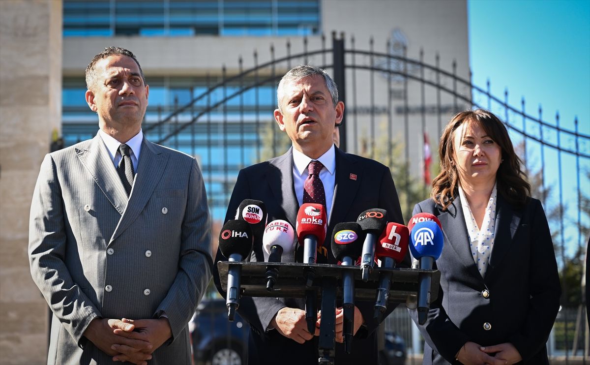 CHP Genel Başkanı Özel, AYM Başkanı Özkaya'yı ziyaretinin ardından konuştu Açıklaması