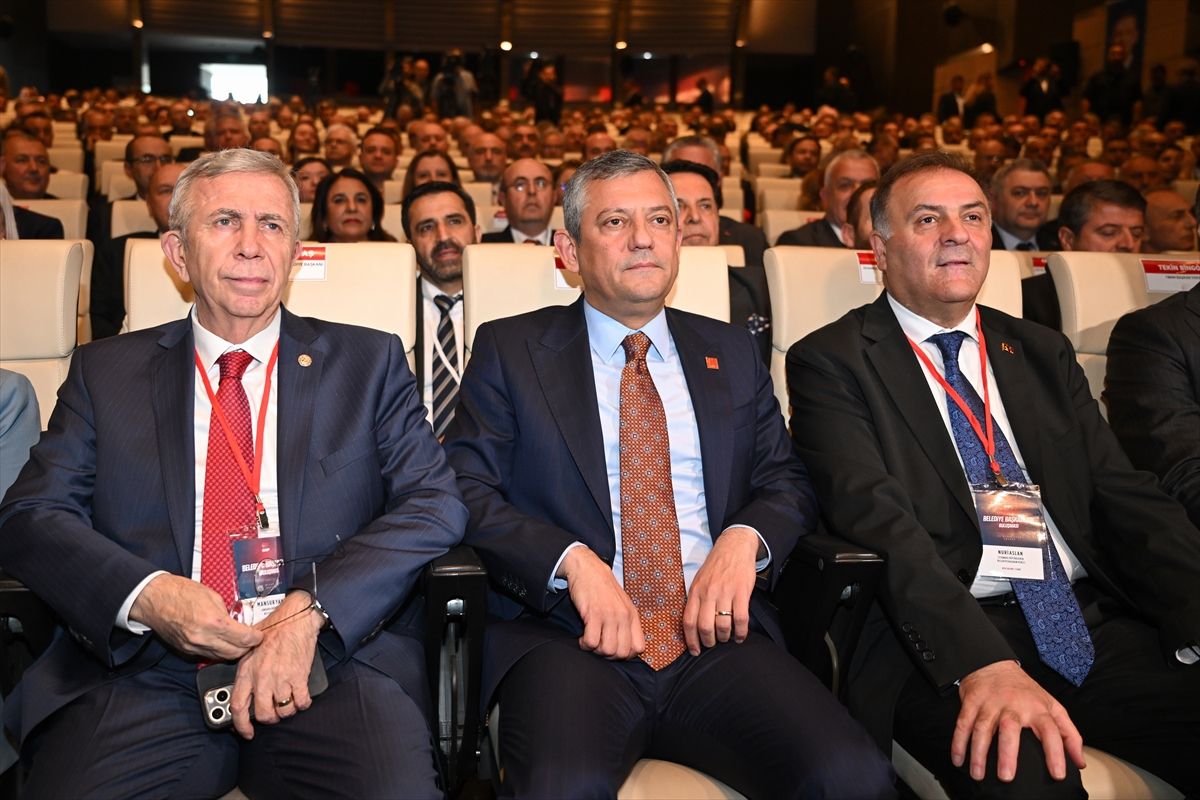 CHP Genel Başkanı Özel, CHP Belediye Başkanları Buluşması'nın kapanışında konuştu Açıklaması
