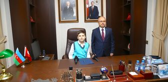 Türkiye'nin Bakü Büyükelçisi Birol Akgün, koltuğunu 4. sınıf öğrencisine devretti