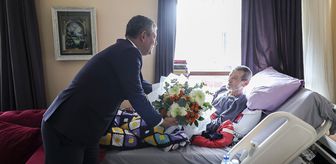 CHP Genel Başkanı Özel, şair ve yazar Ahmet Telli'yi ziyaret etti