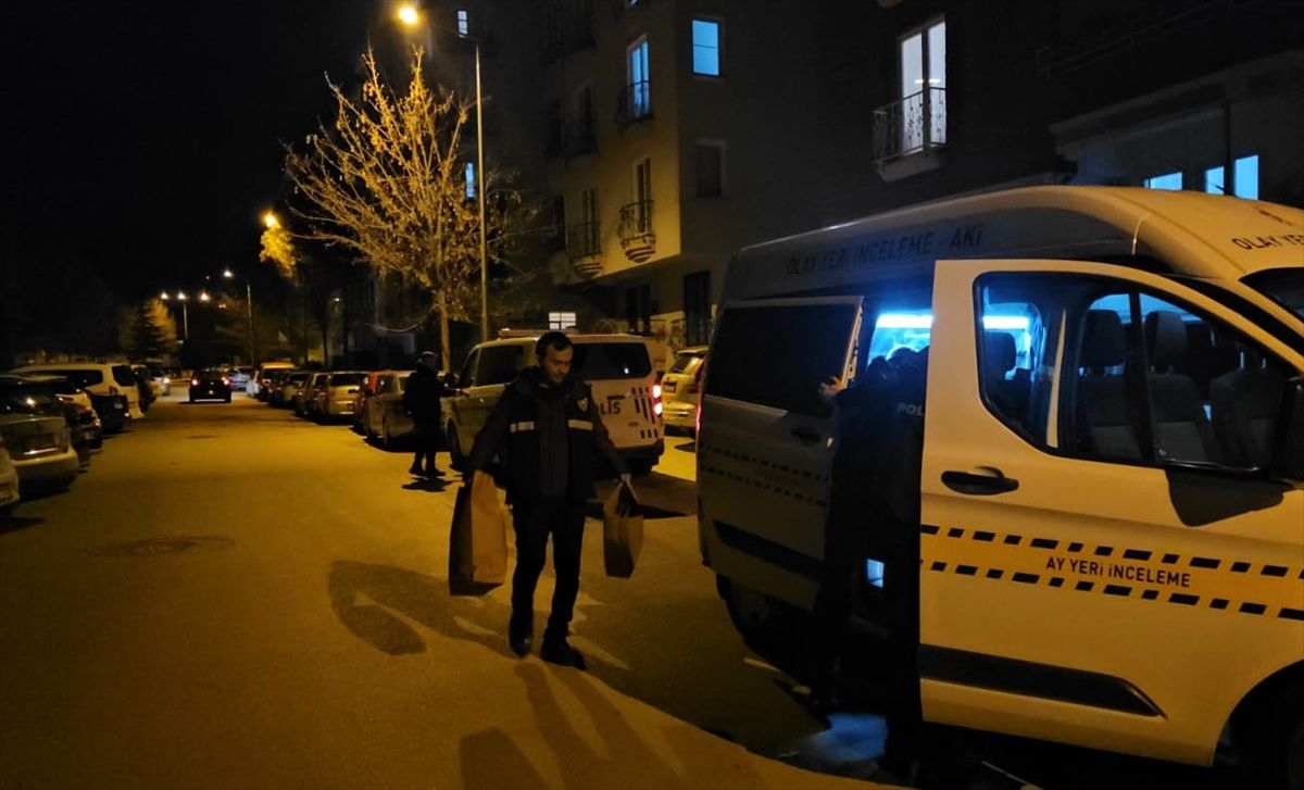 Çorum'da komşular arasında "gürültü" nedeniyle çıkan kavgada 3 kişi yaralandı