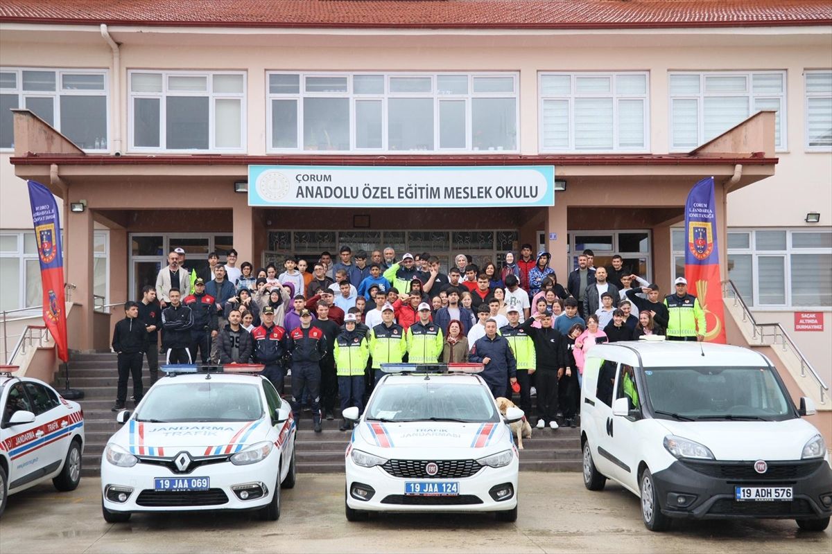 Çorum'da Trafik Haftası kutlanıyor
