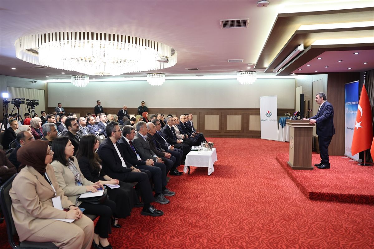 Cumhurbaşkanı Yardımcısı Yılmaz, Anadolu Mektebi 15. Yıl Çalıştayı'nın kapanış toplantısında konuştu Açıklaması