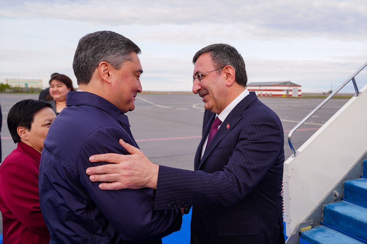 Cumhurbaşkanı Yardımcısı Yılmaz, Kazakistan'a geldi