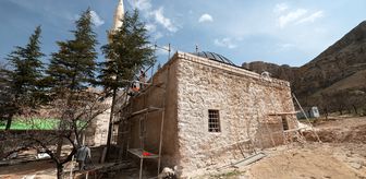 Darende'de depremde hasar gören tarihi camiler restore ediliyor