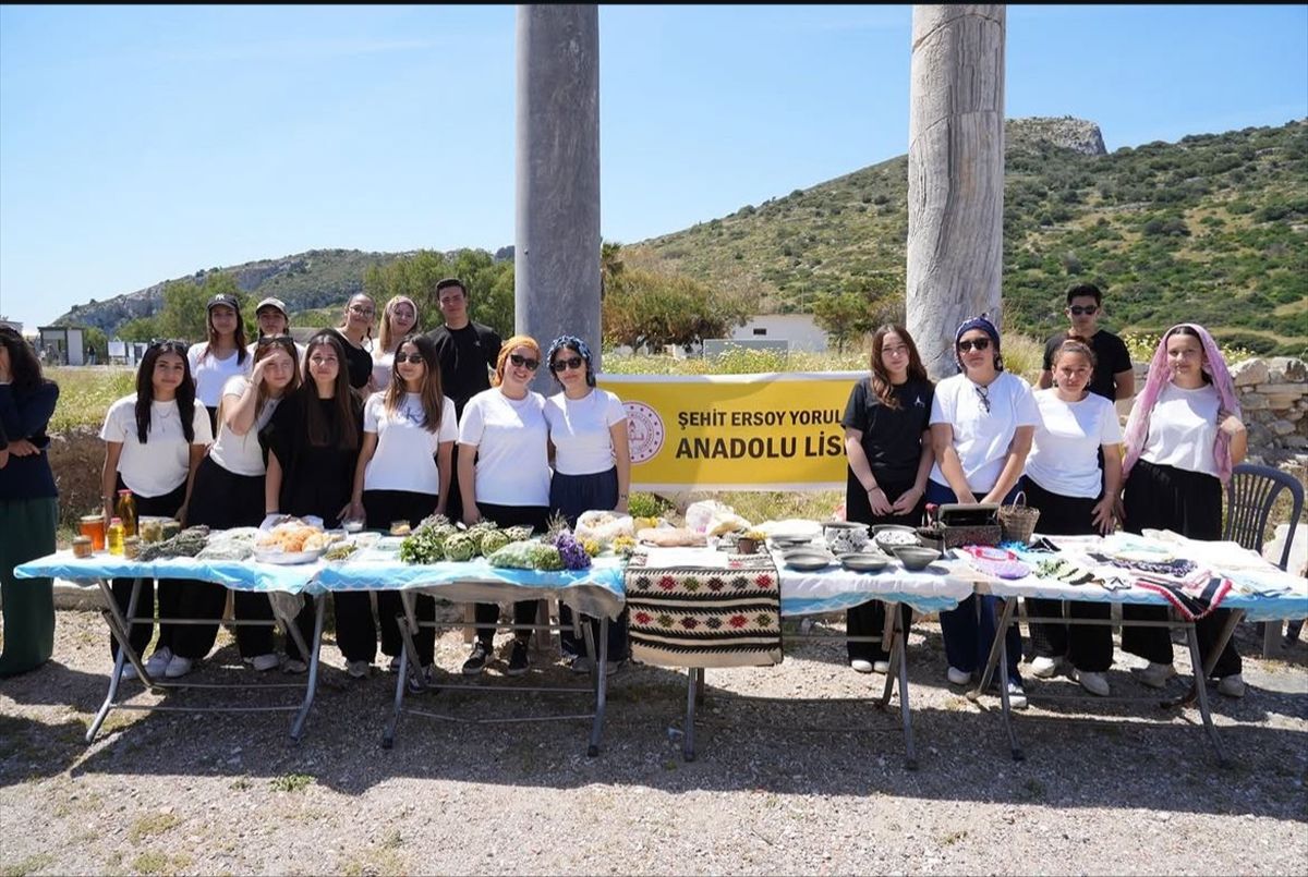 Datça'da "Maarifin Kalbinde Marifetli Gençlik" etkinliği yapıldı