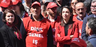 DEM Parti Eş Genel Başkanı Hatimoğulları Van'da düzenlenen 1 Mayıs mitingine katıldı Açıklaması