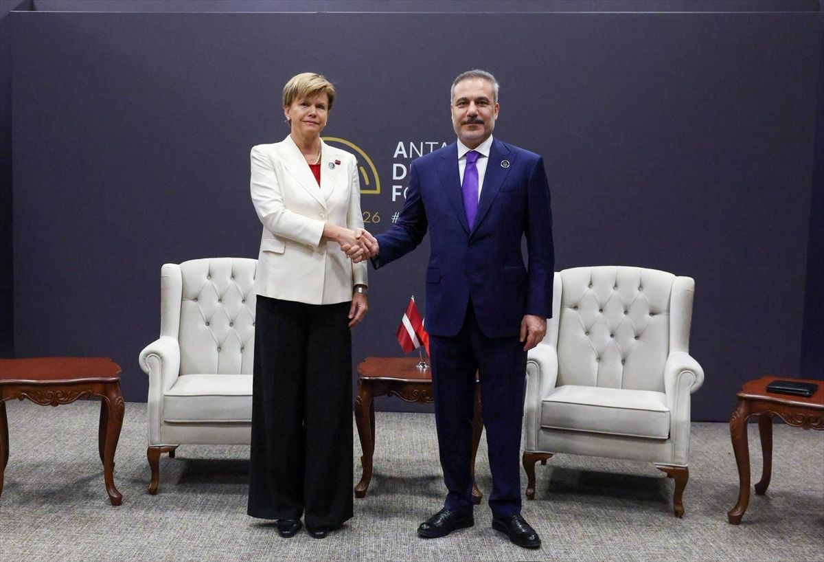 Dışişleri Bakanı Fidan, ADF marjında Letonya Dışişleri Bakanı Braze ile görüştü