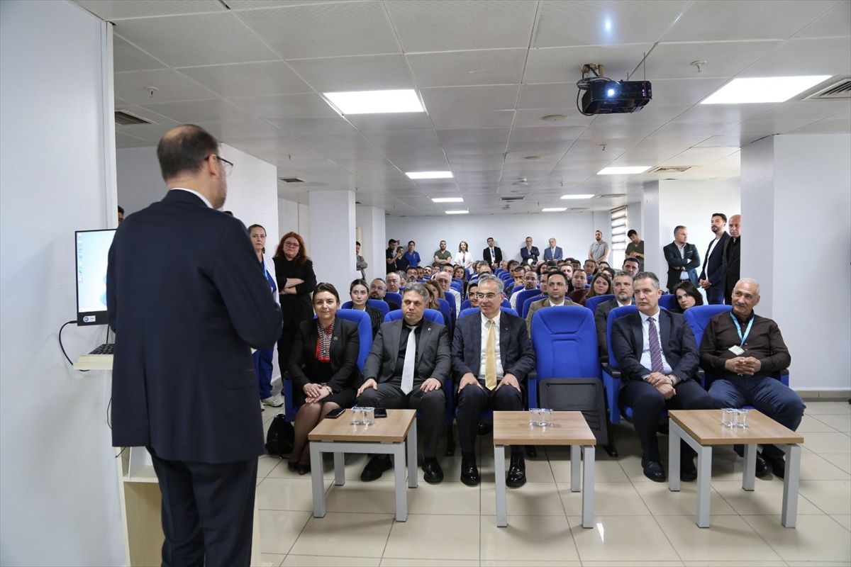 Diyarbakır'da '4. Pediatrik Kardiyak Yoğun Bakım Çalıştayı' başladı