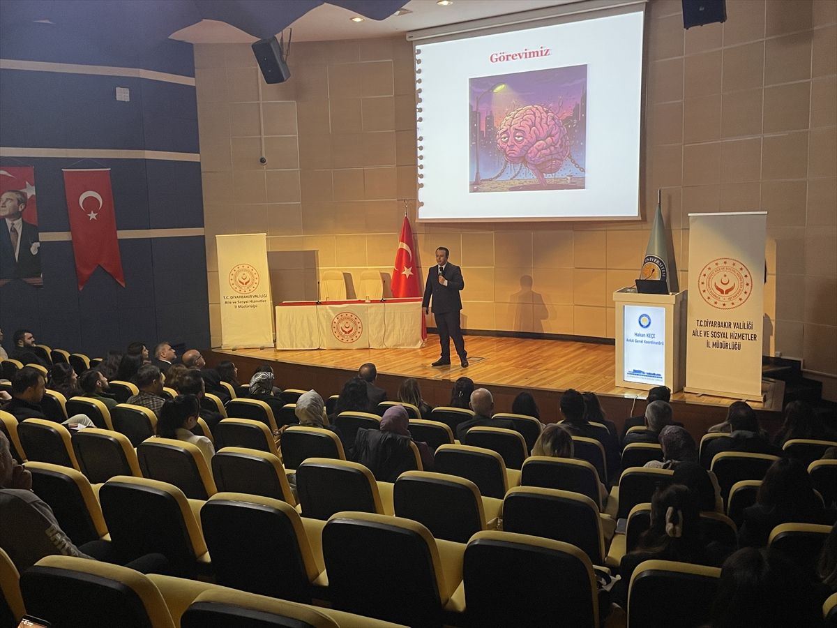 Diyarbakır'da ANKA Çocuk Destek Programı 3.0 Uygulayıcı Eğitimleri başladı