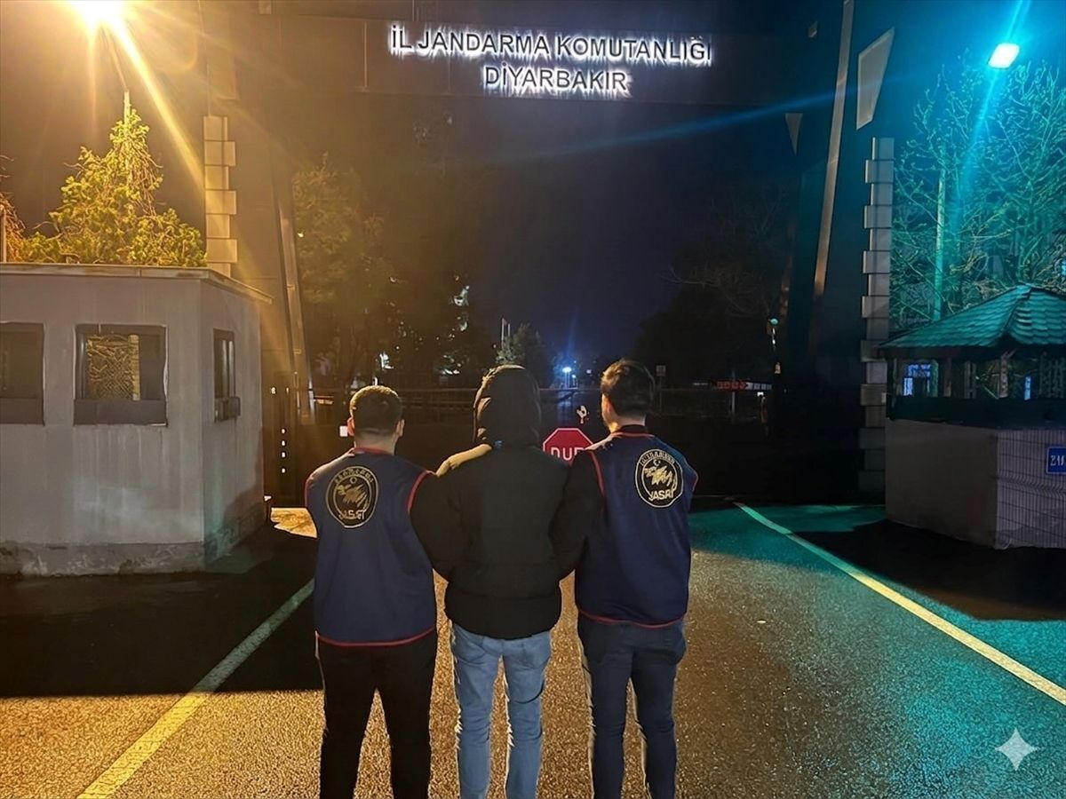 Diyarbakır'da düzenlenen operasyonlarda 140 hükümlü yakalandı