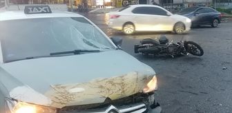 Diyarbakır'da taksinin çarptığı motosiklet sürücüsü yaralandı
