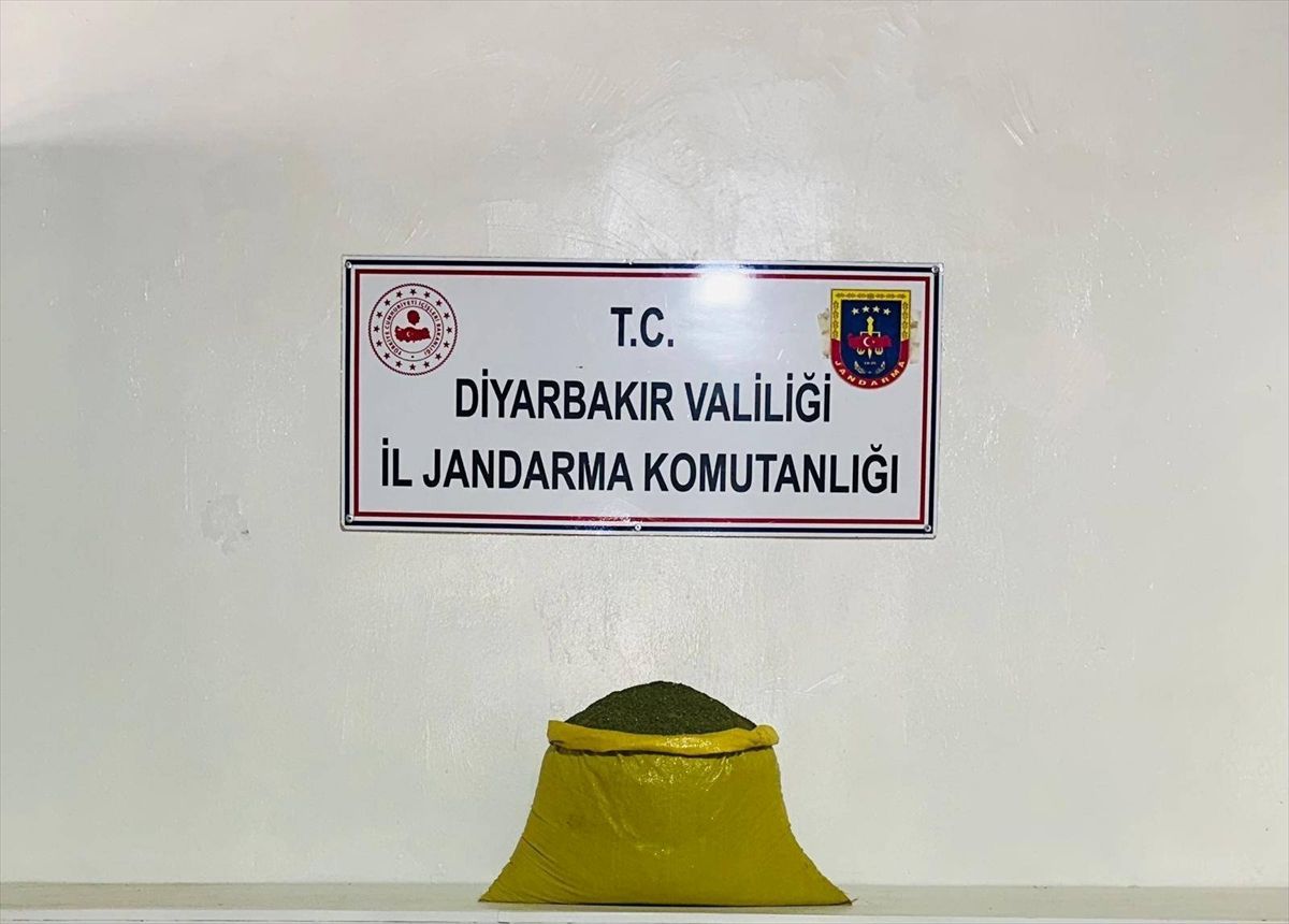 Diyarbakır'da uyuşturucu operasyonlarında 18 şüpheli hakkında işlem yapıldı
