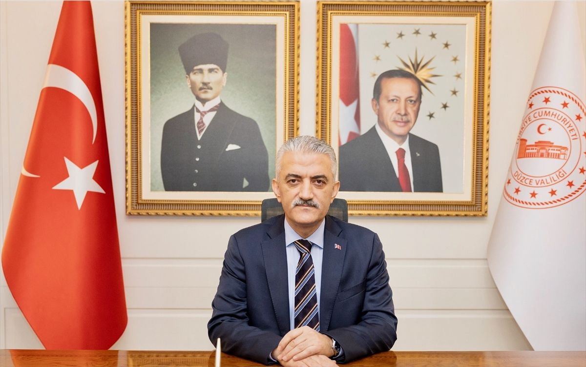 Düzce protokolünden Polis Teşkilatının 181. kuruluş yıl dönümü dolayısıyla mesaj yayımladı
