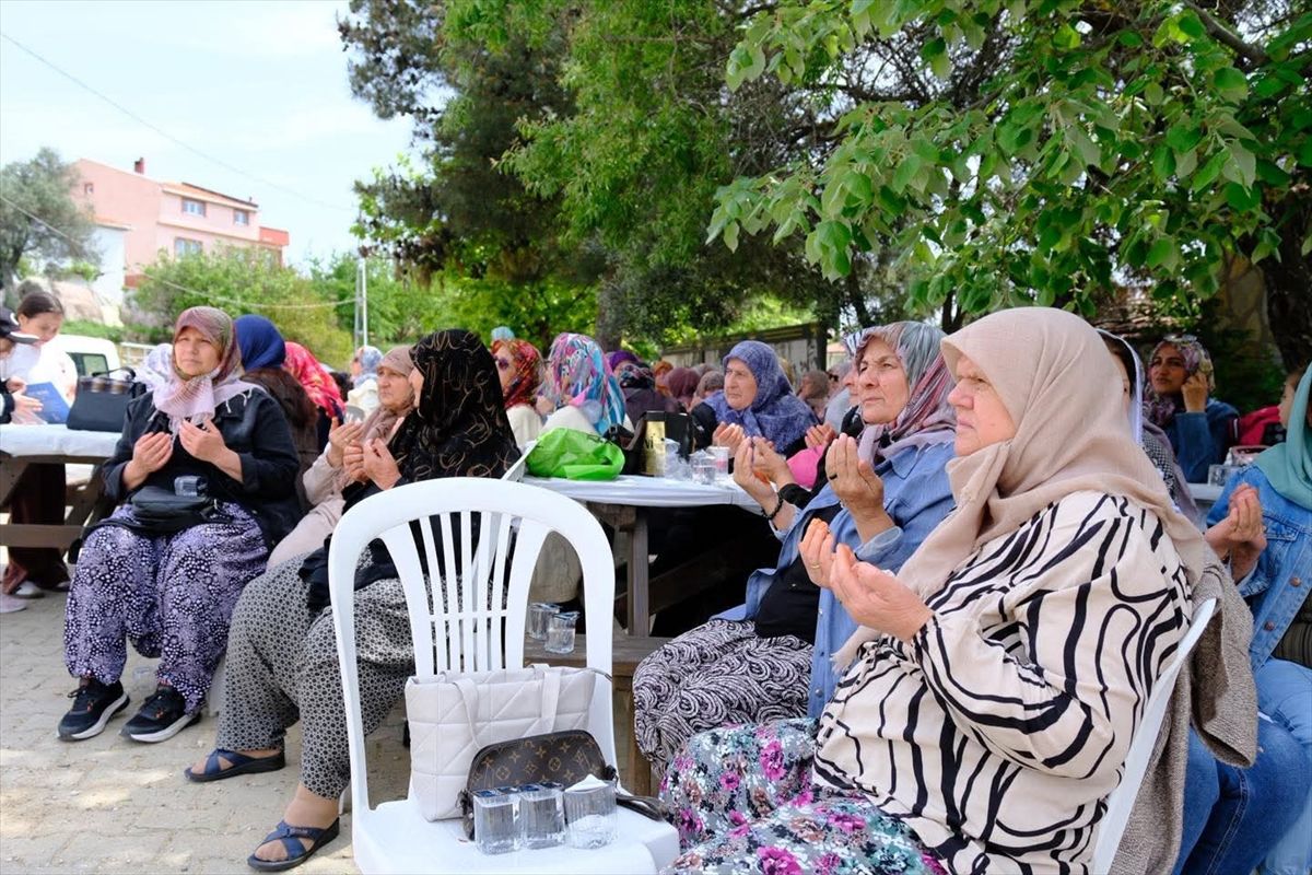 Eceabat'ta geleneksek köy hayrı düzenlendi