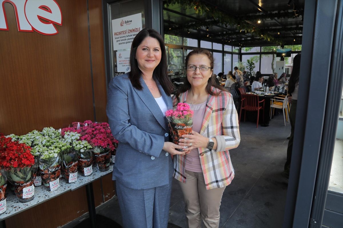 Edirne Belediye Başkanı Gencan, şehit anneleriyle bir araya geldi