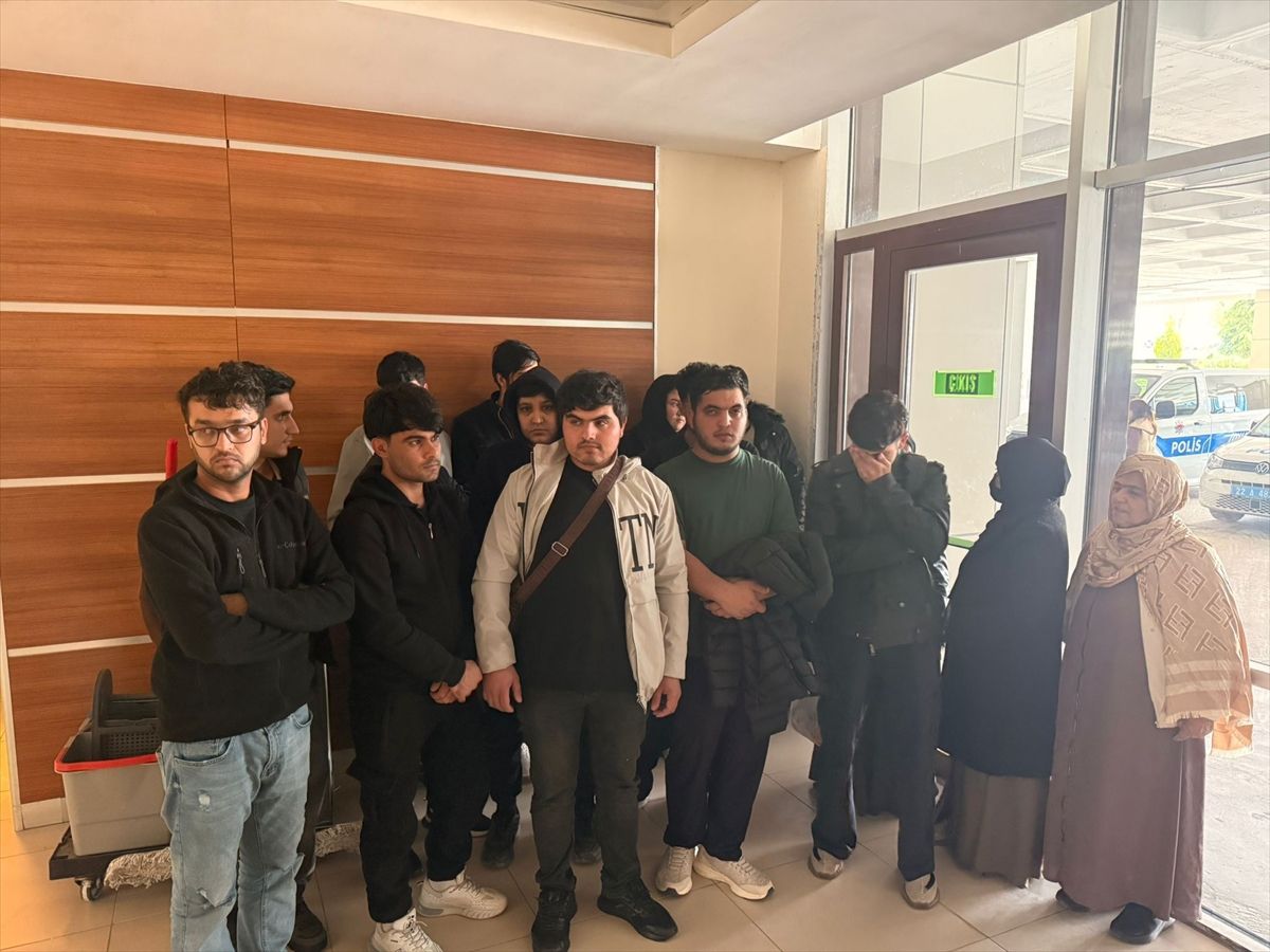 Edirne'de 16 düzensiz göçmen yakalandı