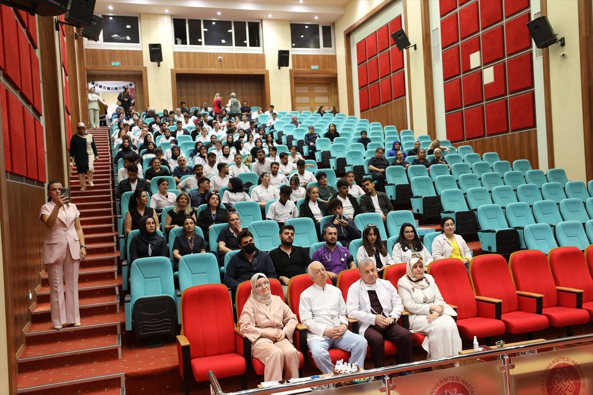 Elazığ'da '5 Mayıs Dünya El Hijyeni Günü' dolayısıyla konferans yapıldı