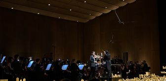 Elvin Hoxha Ganiyev, İstanbul Filarmoni Orkestrası eşliğinde AKM'de sahne aldı