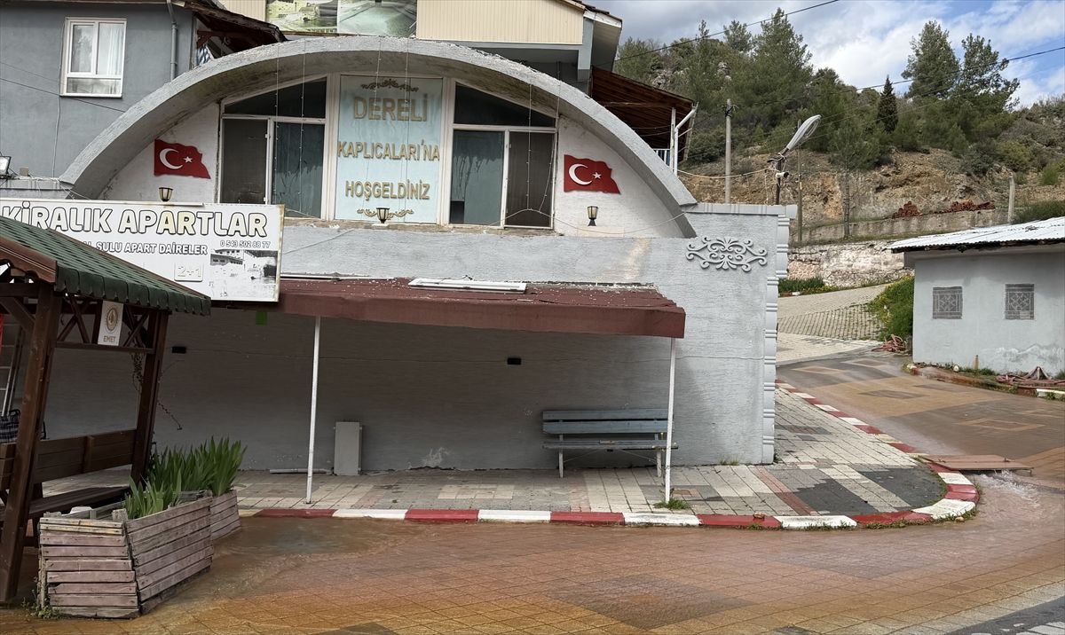 Emet'teki kaplıca kaynağında su seviyesi arttı