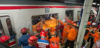 Endonezya'da tren kazasında 4 kişi öldü, 38 kişi yaralandı