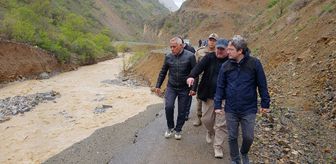Erzincan'da Kemaliye-Başbağlar kara yolu, heyelan nedeniyle ulaşıma kapatıldı