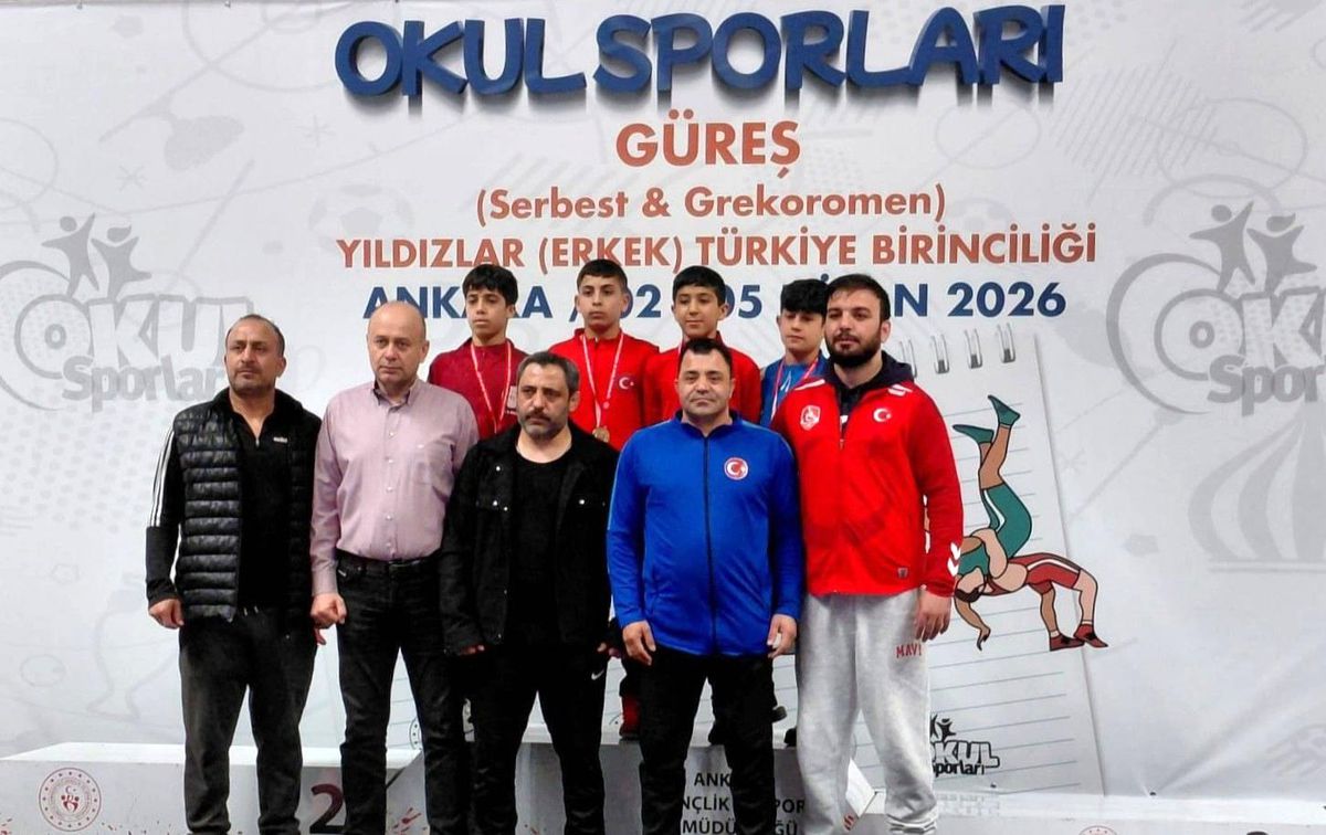 Erzincanlı güreşçi Türkiye üçüncüsü oldu