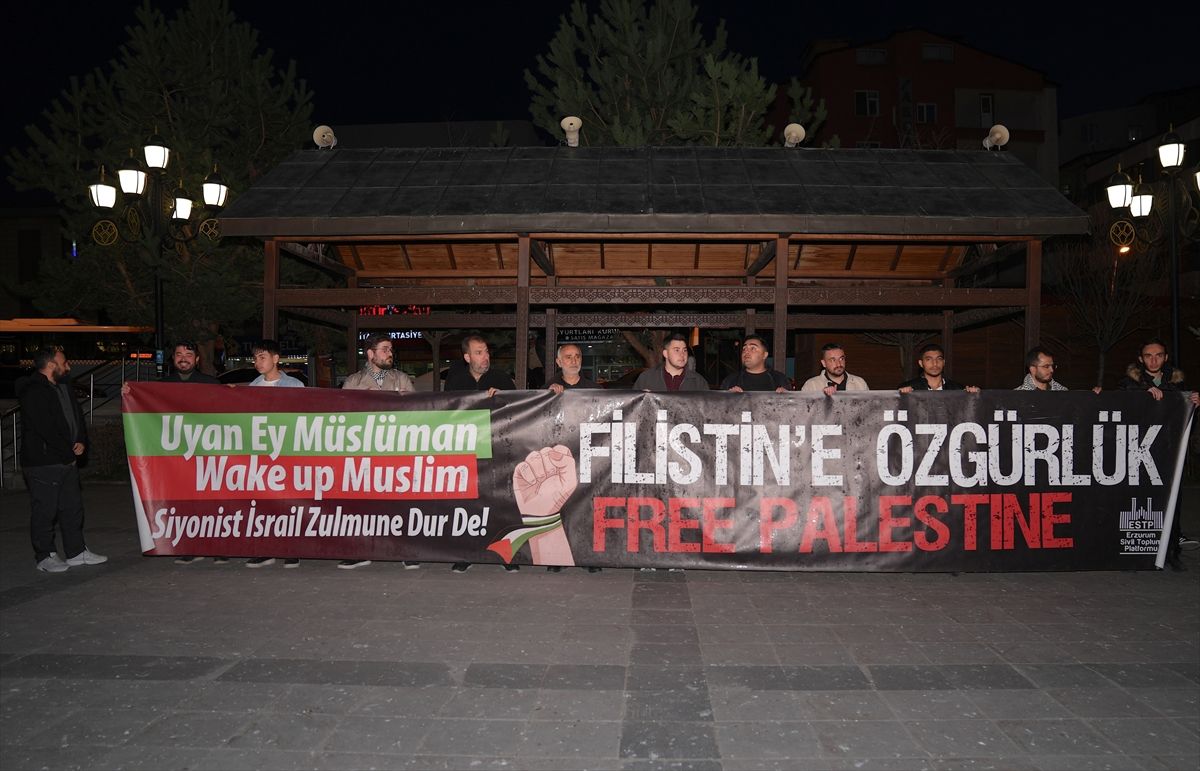 Erzurum'da İsrail'in Küresel Sumud Filosu'na saldırısı protesto edildi
