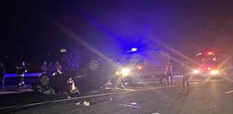Erzurum'da otomobil ile traktörün çarpışması sonucu 3 kişi yaralandı