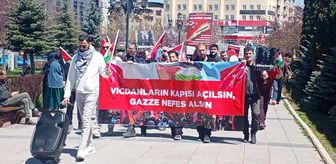 Erzurum'da sağlıkçılar Gazze için sessiz yürüyüşlerini 130. haftada sürdürdü