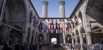 Erzurum'da tarihi Çifte Minareli Medrese'de Turizm Haftası kutlandı