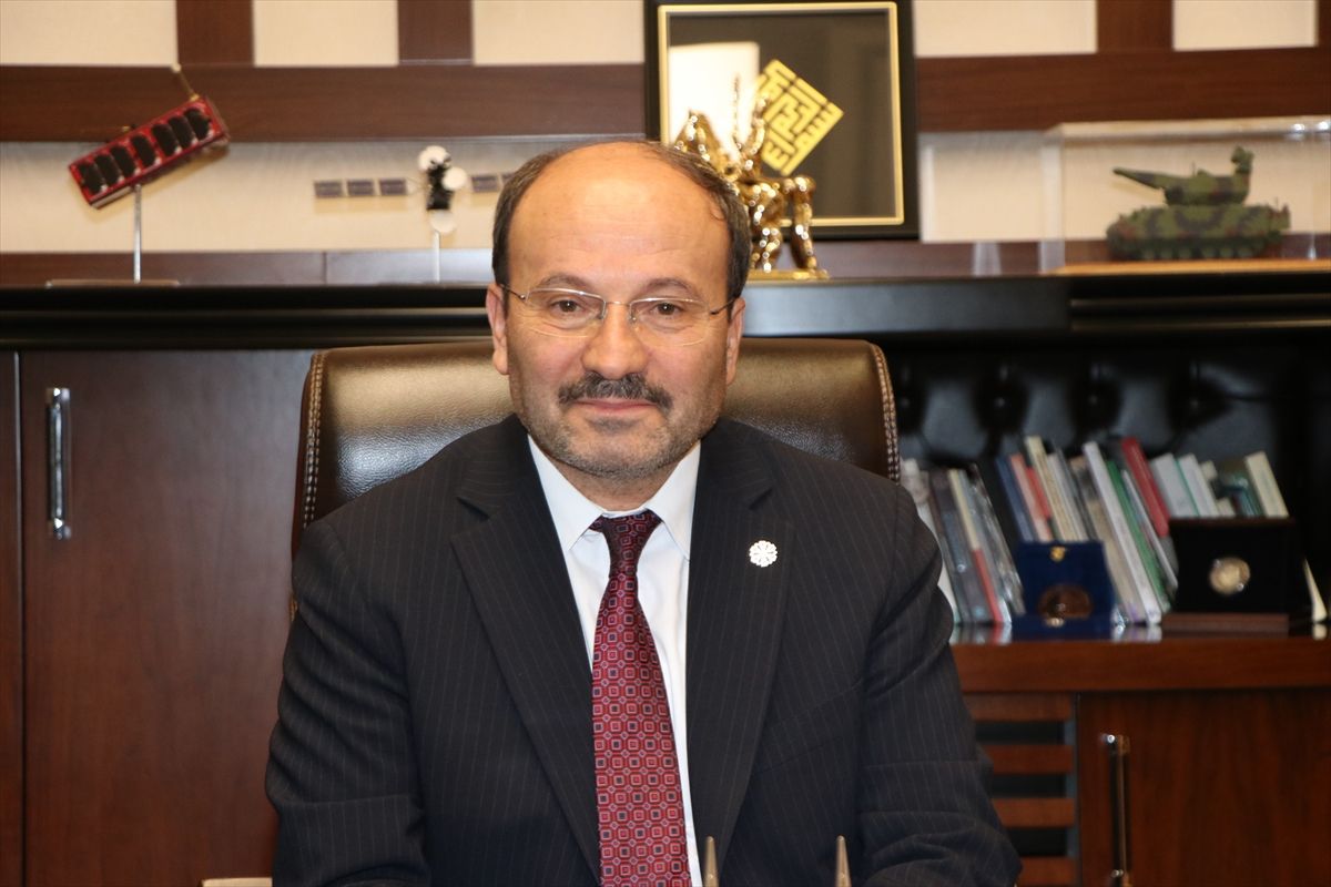 Erzurum Teknik Üniversitesinde "Rektörün Bir Günü" öğrencilere akademisyenlik yolunda ilham kaynağı oldu
