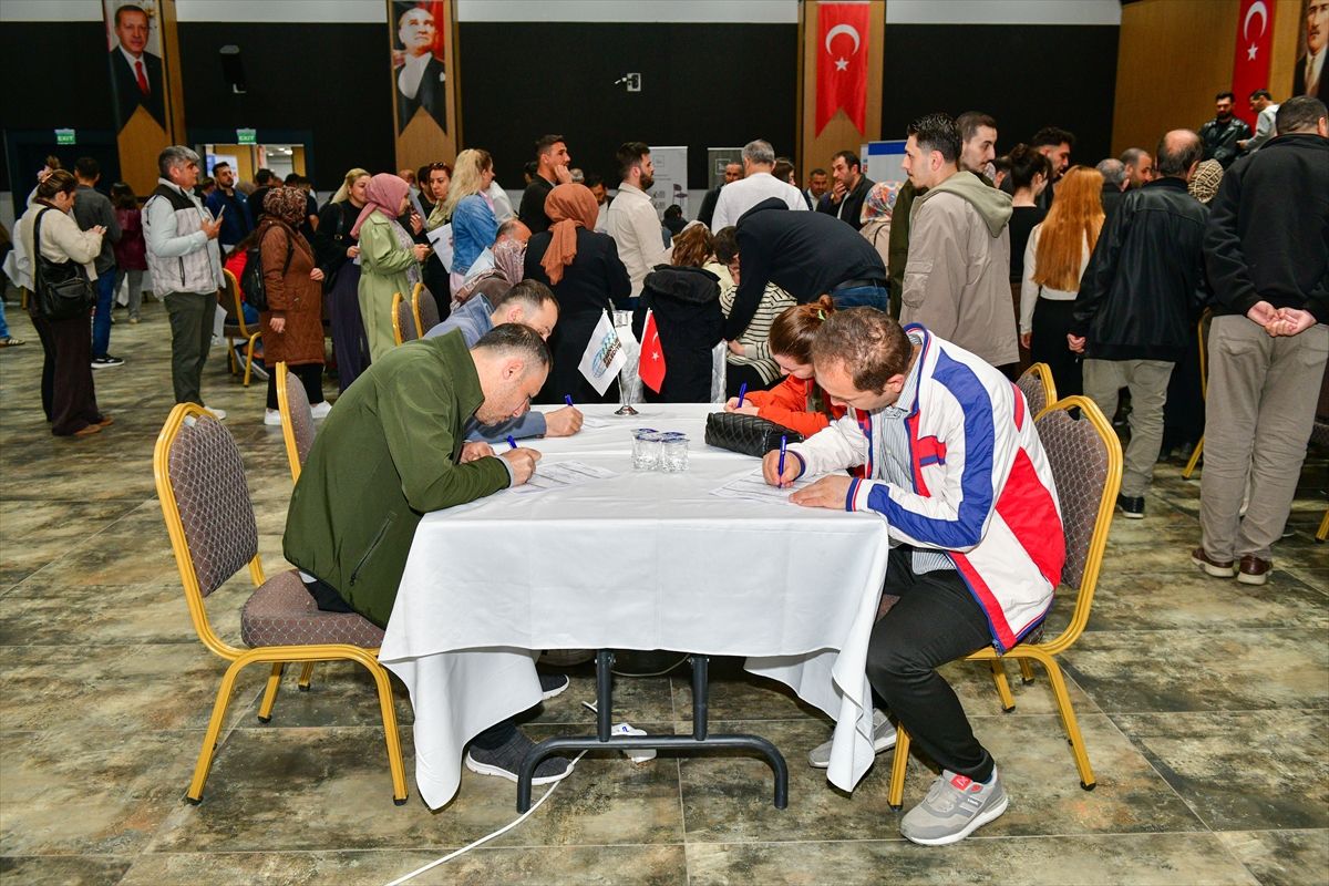 Esenyurt Belediyesi tarafından İstihdam Fuarı düzenlendi