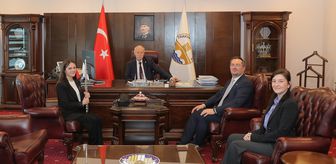 Fransa'daki yarışmada birinci olan öğrenciden Rektör Hatipler'e ziyaret