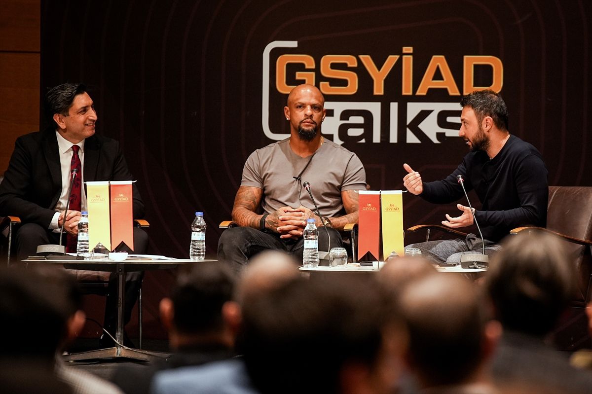 Galatasaray'ın eski futbolcusu Felipe Melo, Süper Lig'de şampiyonluğa inanıyor Açıklaması