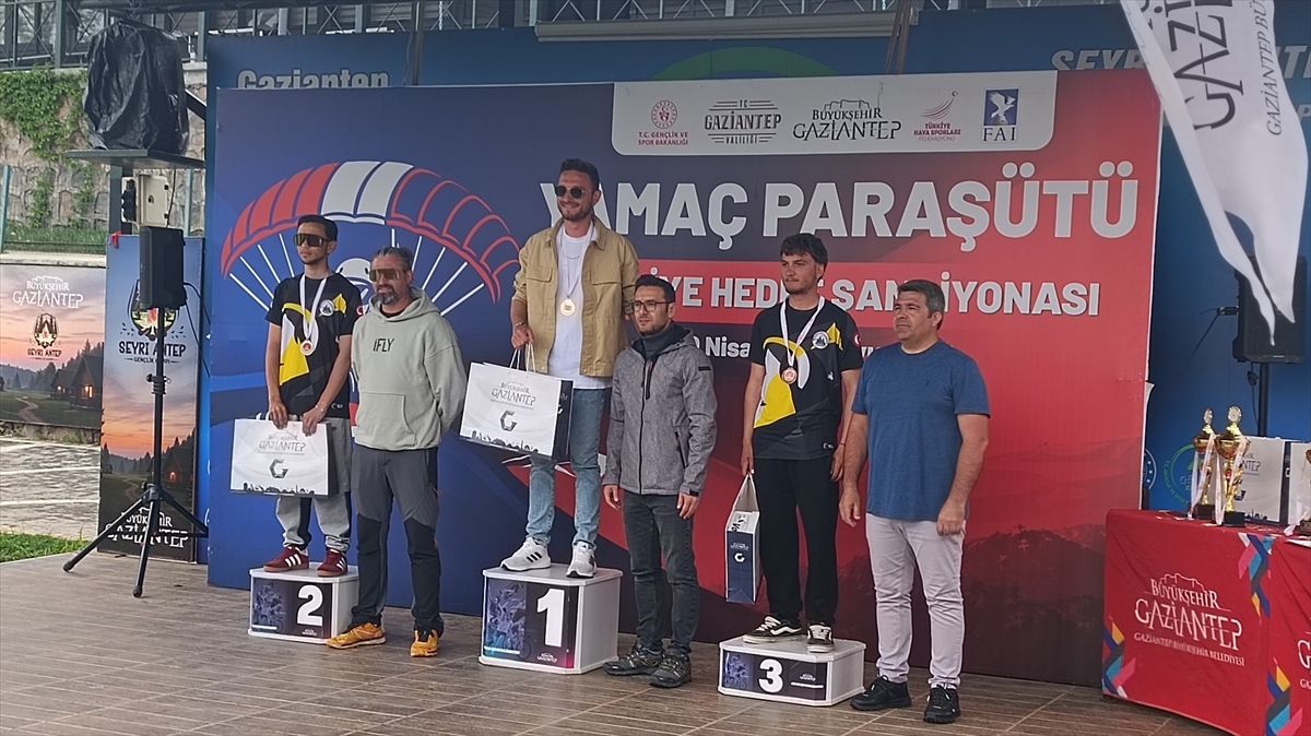 Gaziantep'te düzenlenen Türkiye Yamaç Paraşütü Hedef Yarışması sona erdi