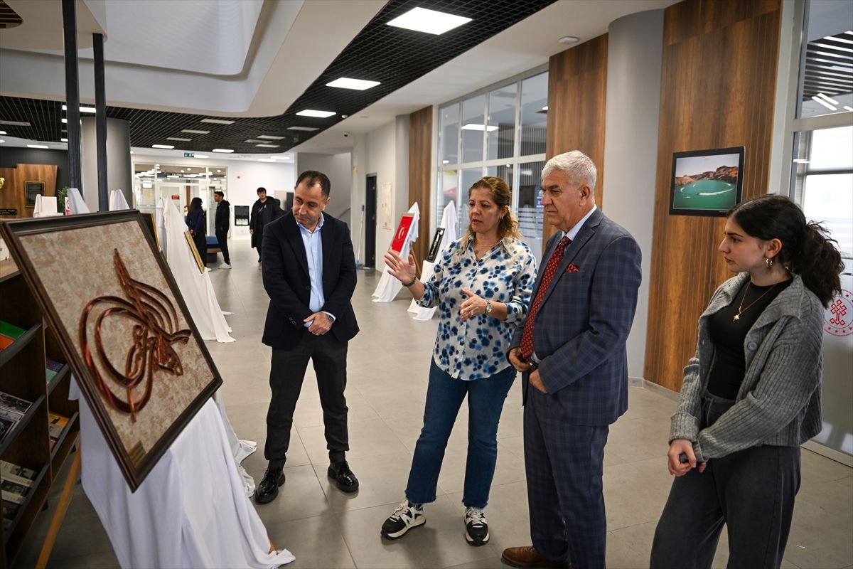 Gaziantep'te filografi eserleri sanatseverlerle buluştu