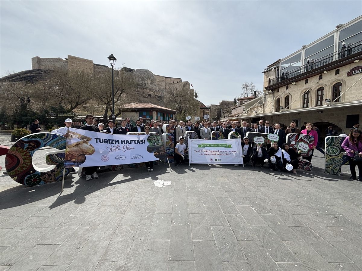 Gaziantep'te Turizm Haftası kapsamında yürüyüş düzenlendi