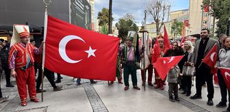 Gaziantep'teki 23 Nisan töreninde çocuklara sırtını dönenlere 'mehterli yürüyüş'le tepki