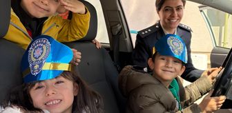 Gemerek'te anaokulu öğrencilerinden polislere ziyaret
