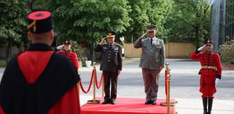 Genelkurmay Başkanı Orgeneral Bayraktaroğlu, Arnavutluk'ta mevkidaşı Kingji ile bir araya geldi