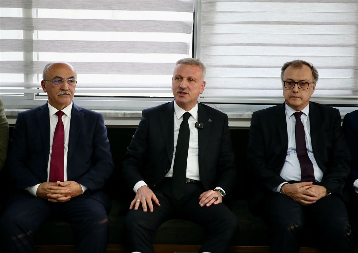 Giresun'da 'Geçmişten Günümüze İslamofobi' konferansı düzenlendi