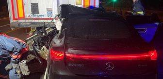 Giresun'da tıra çarpan otomobilin sürücüsü öldü
